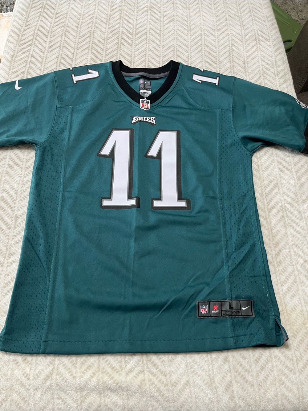 Philadelphia Eagles Carson Wentz #11 football jersey. Large